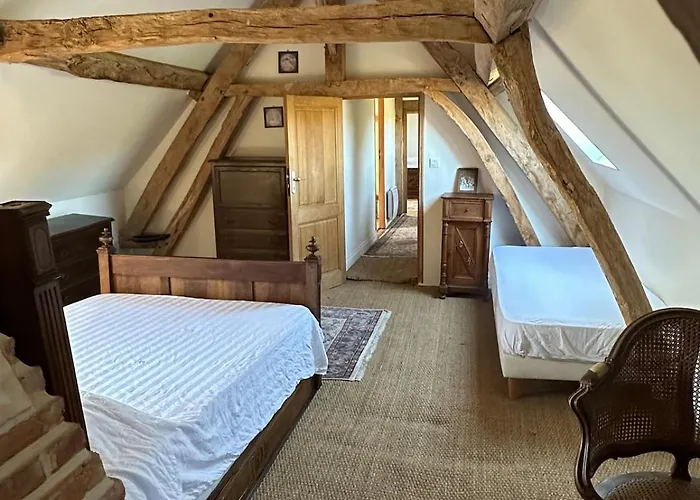 Longère Normande Avec Piscine Et Jardin Hébergement de vacances Landepéreuse