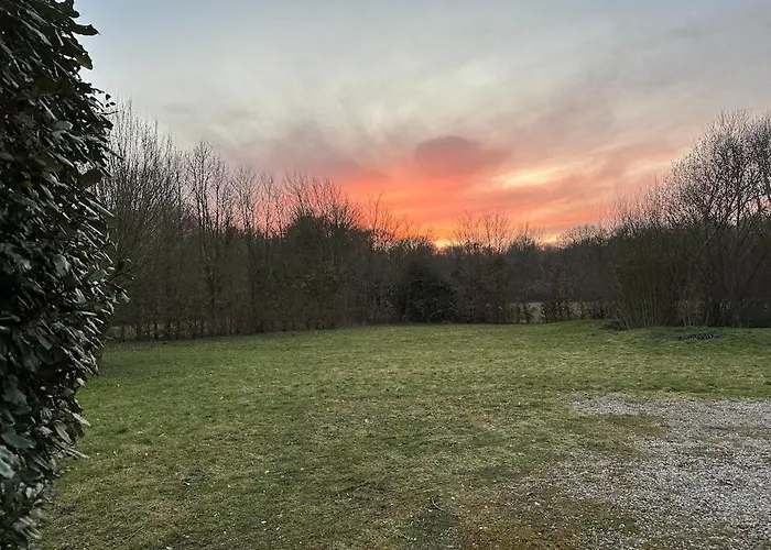 Hébergement de vacances Longère Normande Avec Piscine Et Jardin Landepéreuse